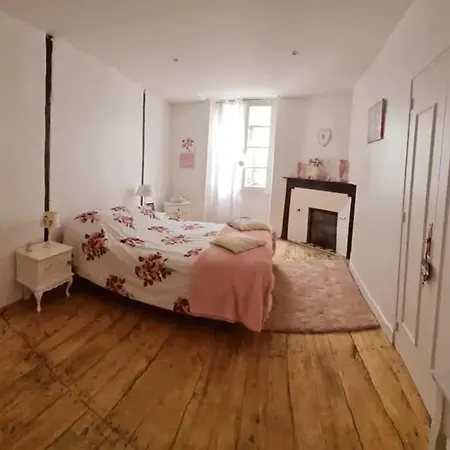 Maison Spacieuse Avec Terrasse A En Quercy Blanc 130 M² Prázdninový dům