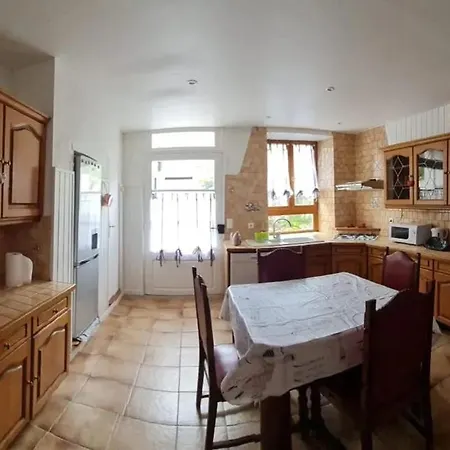 Maison Spacieuse Avec Terrasse A En Quercy Blanc 130 M² Prázdninový dům Montcuq